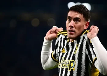 Juventus Masih Rentan: Kolo Muani Sulit Didapat, Vlahovic Belum Terjual