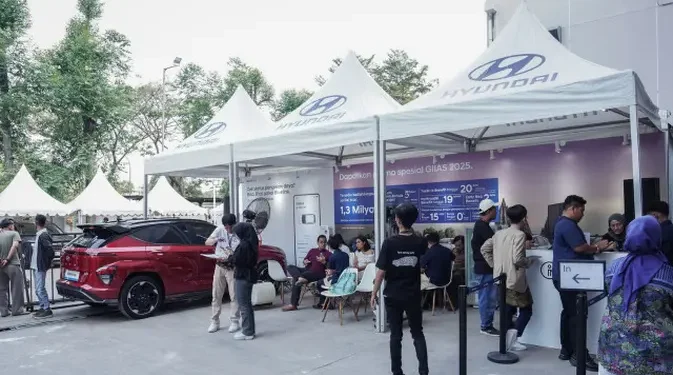 STARGAZER Cartenz Jadi Mobil Unggulan di GIIAS 2025 Saat Test Drive