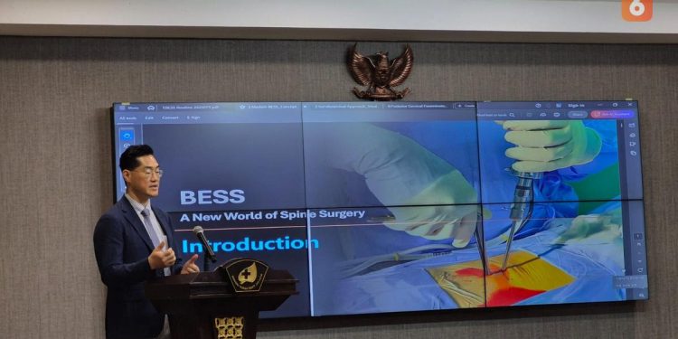 Dokter Bedah Saraf Indonesia Kesempatan Belajar Teknik Endoskopi Tulang Belakang Minim Invasif