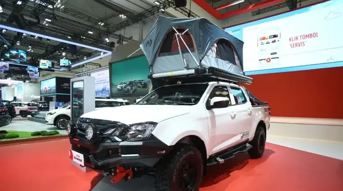 Isuzu D-Max Tampil Gagah di GIIAS 2025 Siap Menghadapi Medan Off-Road
