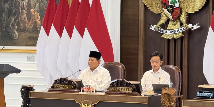 7 Pernyataan Presiden Saat Sidang Kabinet Paripurna Tentang Ekonomi yang Miskinkan Rakyat