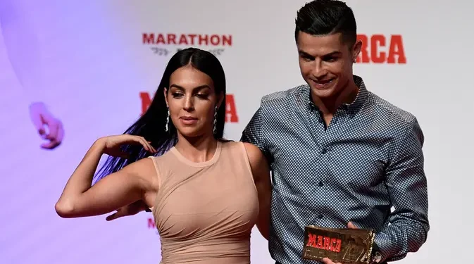 Kisah Hidup Georgina Rodriguez: Dari Penjaga Toko Menjadi Tunangan Cristiano Ronaldo