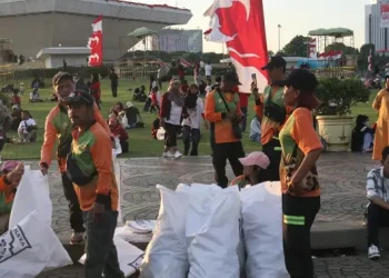 Sampah HUT RI di Monas dan Sudirman-Thamrin Capai 79 Ton, Pembersihan Libatkan Ribuan Petugas