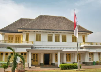 6 Tempat Wisata Sejarah untuk Mengingat HUT ke-80 RI