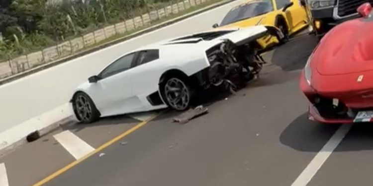 Kecelakaan Supercar Tabrak Pembatas Jalan di Tol Kunciran Diduga Ngebut dan Sulit Dikendalikan