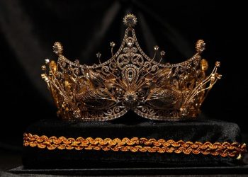 Mahkota Miss Universe Indonesia 2025 yang Penuh Doa