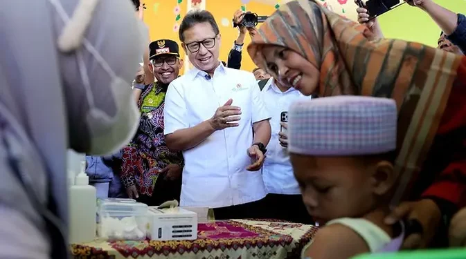 KLB Campak Sumenep, Target Imunisasi 70 Ribu Anak oleh Menkes Budi