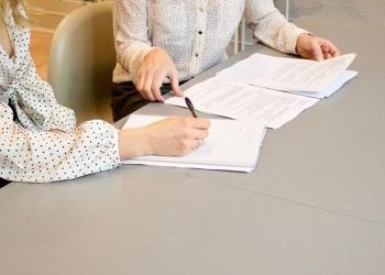 Strategi Perbarui Resume Agar Lebih Menarik di Pasar Kerja Lesu