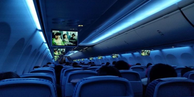Penumpang Harus Tahu Etika Saat Merubah Posisi Kursi Pesawat