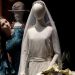 Kostum Glamor dari Serial Downton Abbey Dilelang