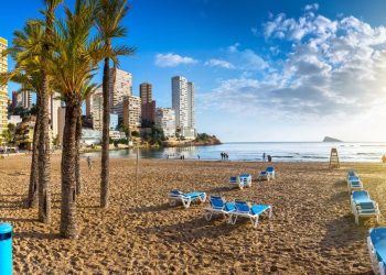 Pantai Wisata Spanyol Ditutup Karena Ditemukan Siput Berbisa