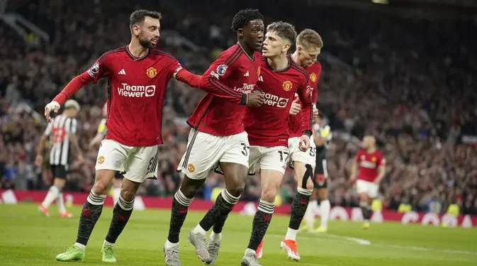 Gavi Cedera Parah, Barcelona Target Gelandang dari Manchester United