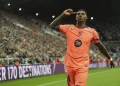 Pelanggaran Disiplin Marcus Rashford Terungkap: Terlambat 2 Menit Dihukum Hansi Flick!