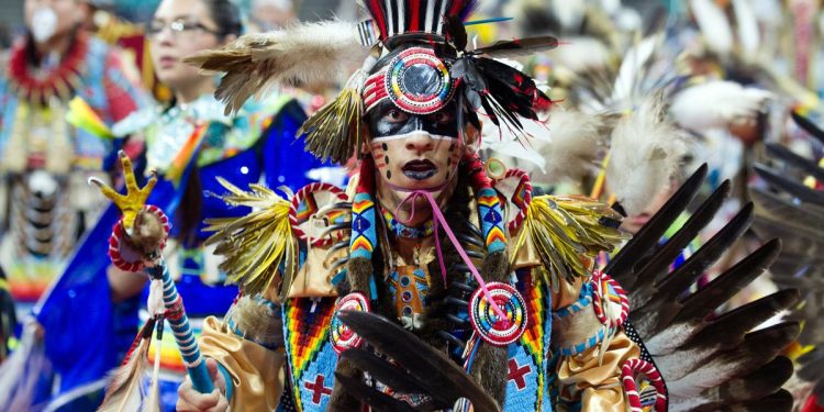 AI Teknologi Menyelamatkan Bahasa Daerah dari Kepunahan