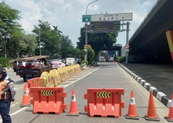 Macet di Gerbang Tol Dalam Kota Ruas Cawang-Tomang-Pluit Sedang Dalam Perbaikan
