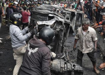 Tiga Berita Teratas Duit Judi Online Kamboja Dalam Operasi Udara Provokasi Demonstrasi