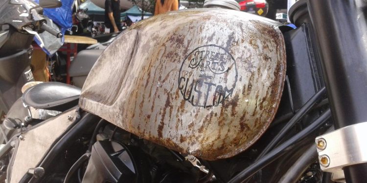 Cara Efektif Menghilangkan Karat pada Motor