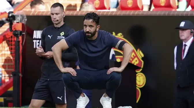 Eks Gelandang Wolves Jadi Target Utama Transfer Manchester United di Januari