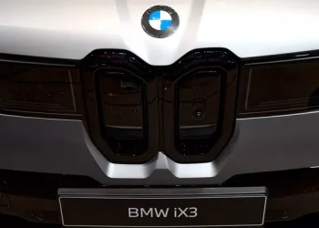 Hadirnya BMW Neue Klasse dengan Pembaruan Lebih Cepat dari iPhone