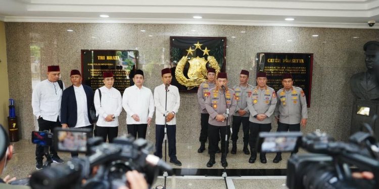 Ceramah UAS di Mabes Polri Menekankan Pentingnya Toleransi