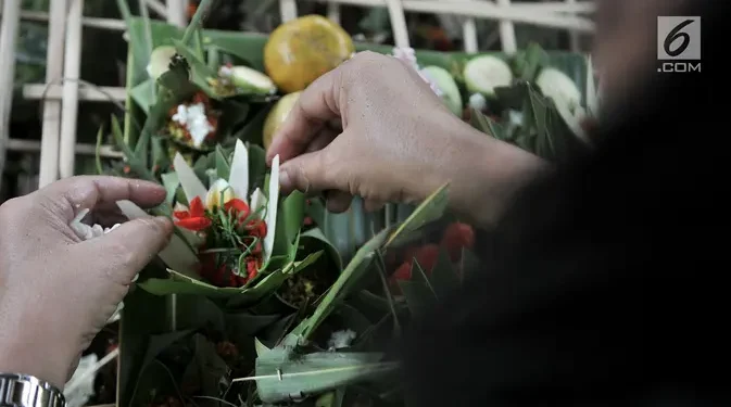 Turis Melanggar Etika dengan Minum di Acara Pemakaman Membuat Warga Setempat Kesal