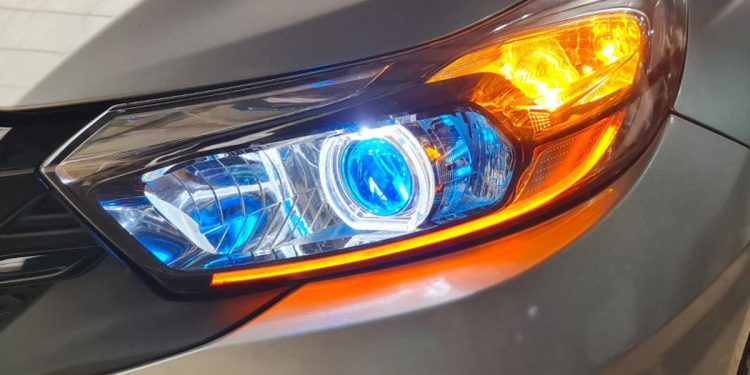 Warna Lampu Mobil yang Diperbolehkan di Jalan Raya yang Wajib Diketahui