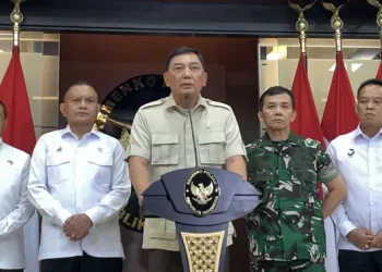 Menhan Serahkan Dugaan Pelanggaran Ferry Irwandi ke Panglima TNI