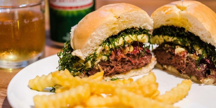 Pria Mengonsumsi Makanan Tidak Sehat Selama 700 Hari, Ini Dampaknya