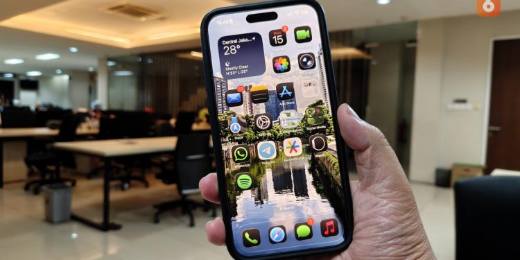 Top 3 Tekno: Liquid Glass iOS 26.1 dan Penjualan Lenovo Legion Go 2 di Indonesia