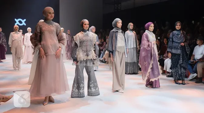 Refleksi Pesona Indonesia dalam Koleksi di PIFW 2025