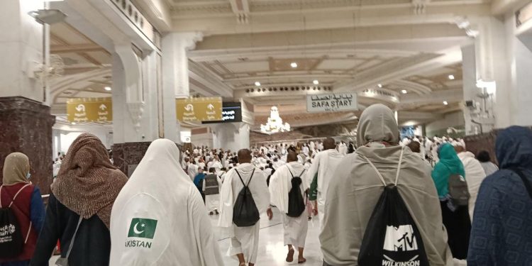 Umrah Mandiri Kini Legal: Jamaah Berangkat Tanpa Agen Tanpa Perlindungan Layanan