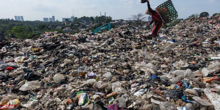 Proyek Sampah Menjadi Listrik Akan Dijalankan di 10 Wilayah Ini Daftarnya