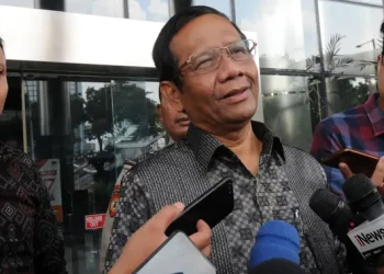 Mahfud MD Soroti KPK Terkait Dugaan Mark Up Proyek Whoosh: Segera Selidiki Bukan Minta Laporan