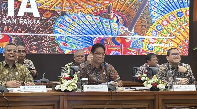 Sinyal Purbaya Kurangi Penerima BLT Tahun Depan dengan Syarat Tertentu