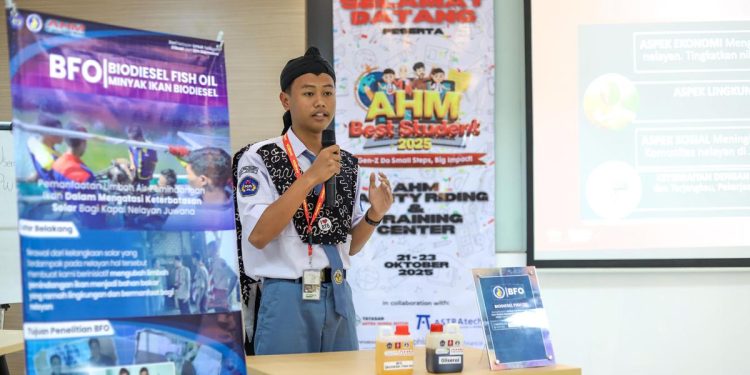 Inovasi Siswa SMK Juara AHM Best Student 2025 Lewat Biodiesel dari Limbah Ikan