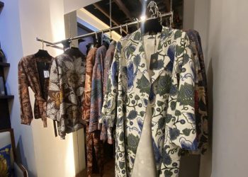 3 Berita Terkini: 6 Batik Mewah Indonesia yang Melestarikan Warisan dan Keanggunan Klasik