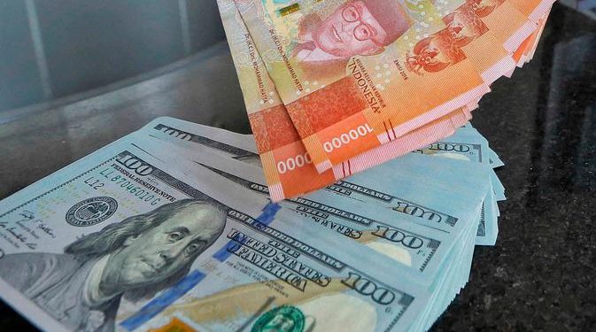Dolar Melemah, Rupiah Menguat Dipengaruhi Potensi Penurunan Suku Bunga The Fed