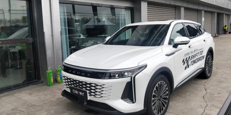 Sensasi Geber OMODA O9 di Kota Shanghai Cina