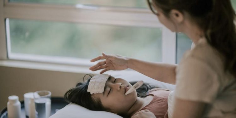 Peningkatan Tren Kasus Flu ISPA Menurut Kemenkes