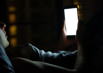 Kebiasaan Bermain Gadget Dapat Memicu Diabetes Menurut Dokter