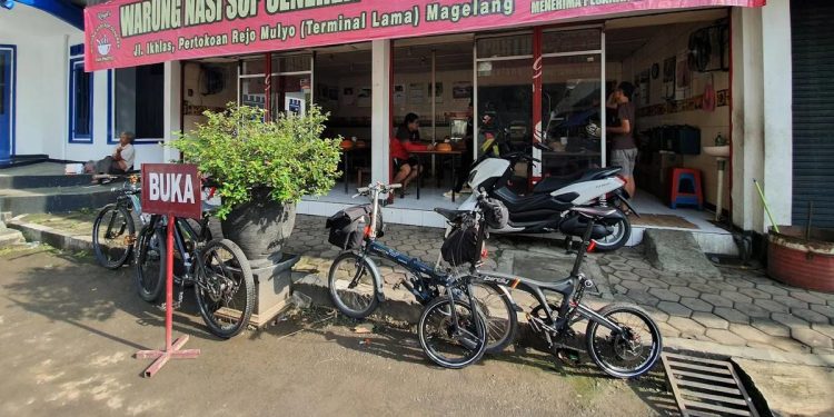 7 Rekomendasi Tempat Makan Sop Senerek di Magelang 2025 Sup Hangat Lezat