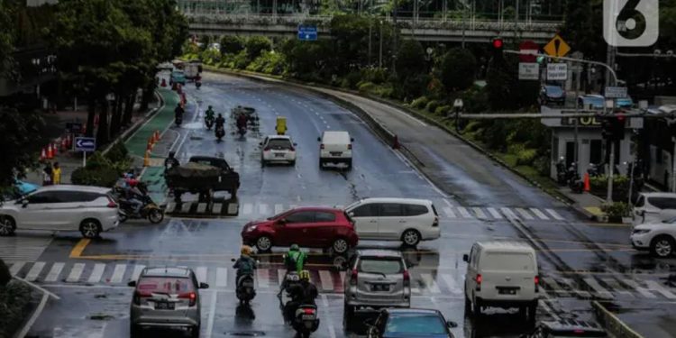 Lalu Lintas Berangsur Normal di Sejumlah Ruas Jalan Jakarta Setelah Genangan Sempat Terjadi