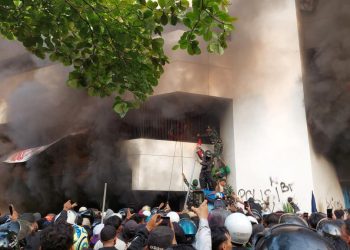 Keluarga Dua Orang Hilang Saat Demo Agustus Jalani Tes DNA Setelah Penemuan Kerangka di Kwitang