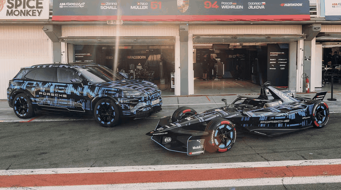 Cayenne Listrik Aplikasi Teknologi Formula E dan Baterai Modern