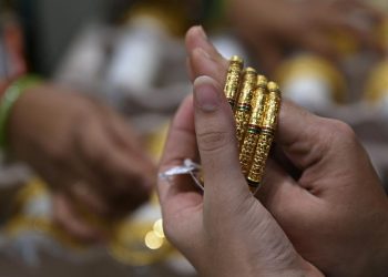 Harga Emas 24 Karat Hari Ini 13 November 2025 di Antam Pegadaian dan Semar
