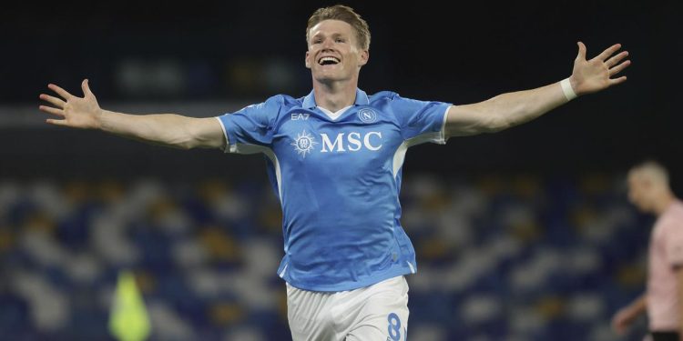 Man United Ingin Memulangkan Scott McTominay dari Napoli Setelah Menyesal Melepaskannya