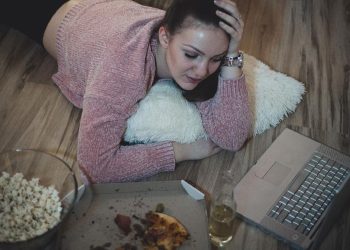 Kebiasaan Begadang Dapat Meningkatkan Risiko Diabetes yang Perlu Diwaspadai