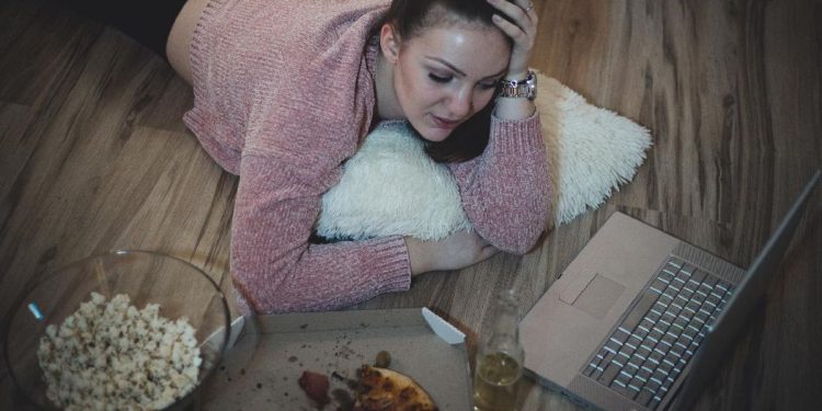 Kebiasaan Begadang Dapat Meningkatkan Risiko Diabetes yang Perlu Diwaspadai