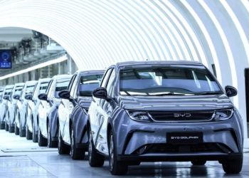 Penjualan Meningkat, Industri Kendaraan Listrik Tiongkok Hadapi Perlambatan