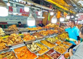 12 Tempat Makan Nasi Kapau di Jakarta dari Warung Ikonik hingga Restoran Kekinian